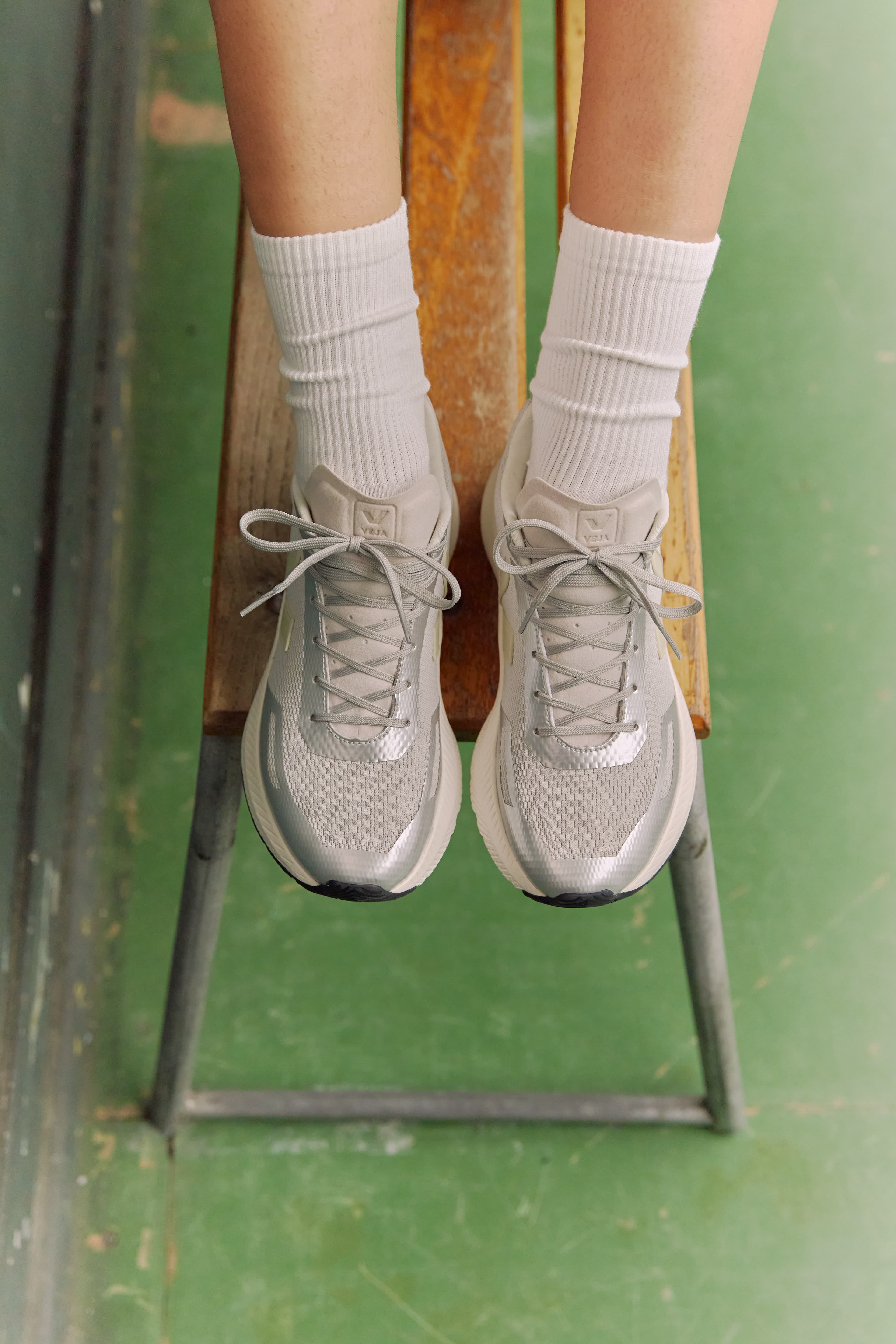 Einkaufen im Einklang mit der Natur? Bei Zumnorde kein Problem! Stöbern Sie doch mal ein bisschen in unserer stetig wachsenden Auswahl veganer Schuhmodelle. hero image